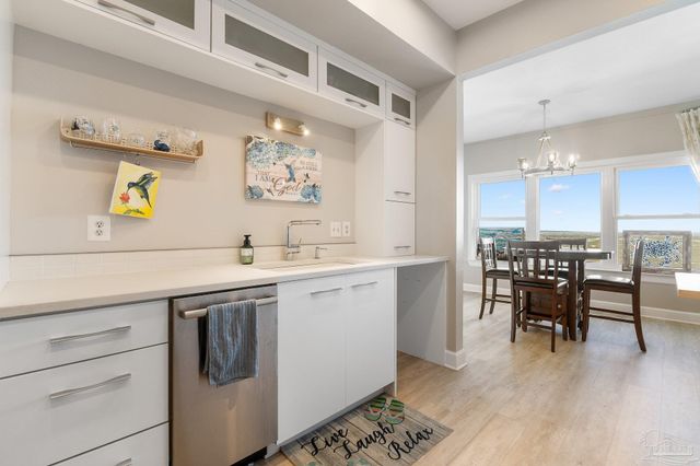 116 Baybridge Dr, Gulf Breeze, FL 32561