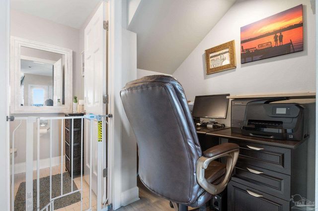 116 Baybridge Dr, Gulf Breeze, FL 32561