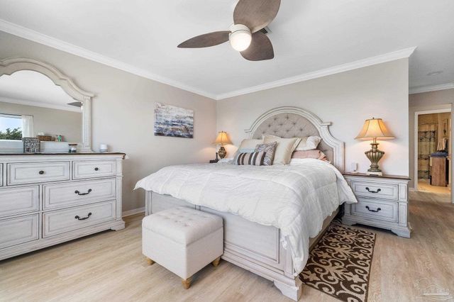 116 Baybridge Dr, Gulf Breeze, FL 32561