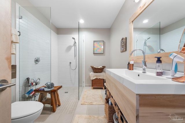 116 Baybridge Dr, Gulf Breeze, FL 32561