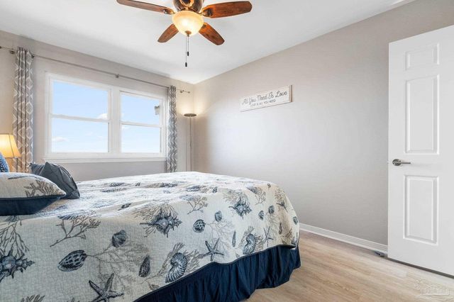 116 Baybridge Dr, Gulf Breeze, FL 32561