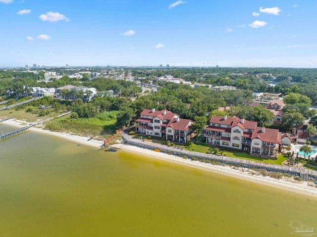 116 Baybridge Dr, Gulf Breeze, FL 32561