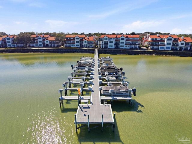 116 Baybridge Dr, Gulf Breeze, FL 32561