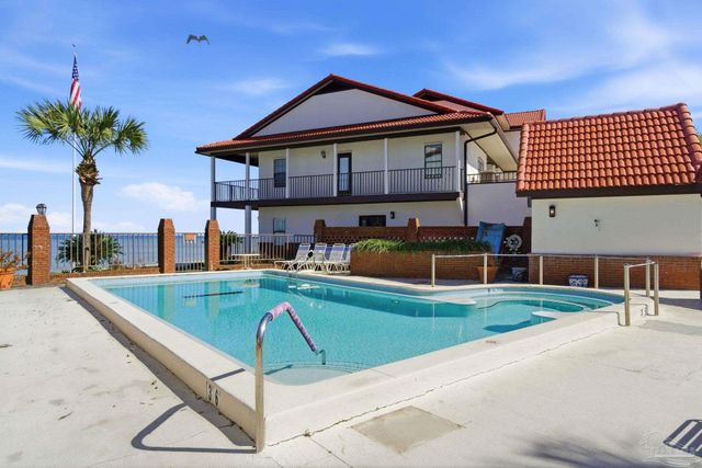 116 Baybridge Dr, Gulf Breeze, FL 32561