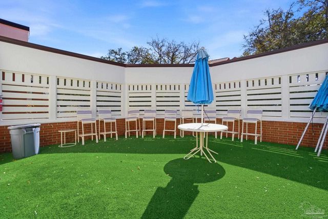 116 Baybridge Dr, Gulf Breeze, FL 32561