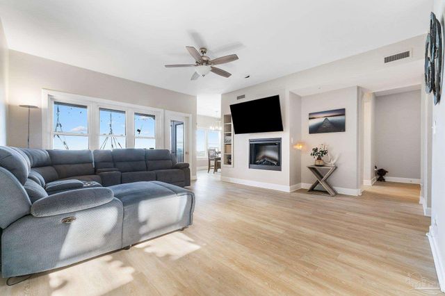 116 Baybridge Dr, Gulf Breeze, FL 32561