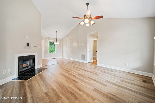 130 Broadleaf Drive, Jacksonville, NC 28546