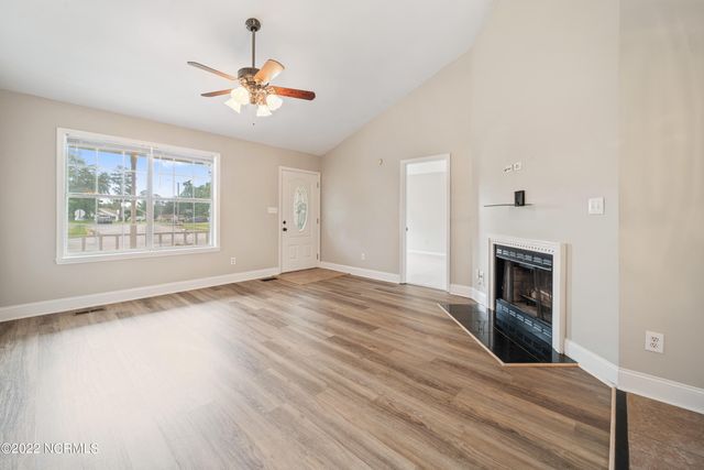 130 Broadleaf Drive, Jacksonville, NC 28546