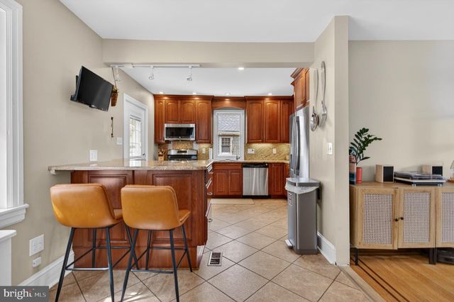 1202 EARLINGTON RD, Havertown, PA 19083