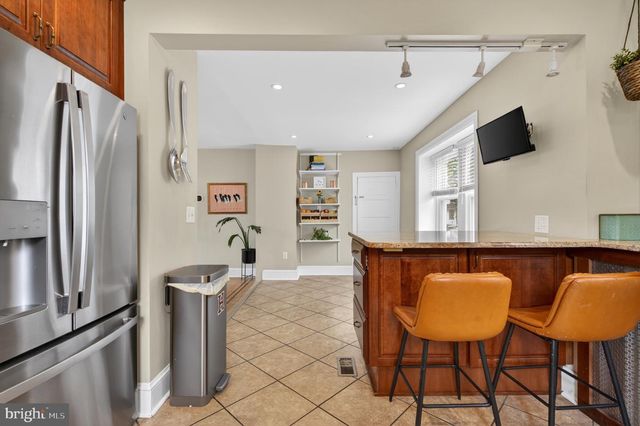 1202 EARLINGTON RD, Havertown, PA 19083