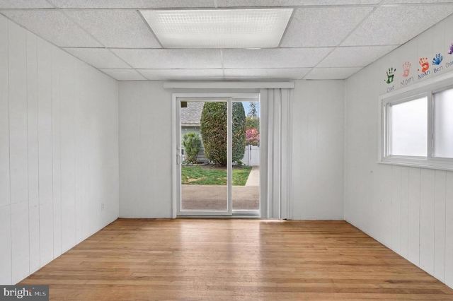 1202 EARLINGTON RD, Havertown, PA 19083