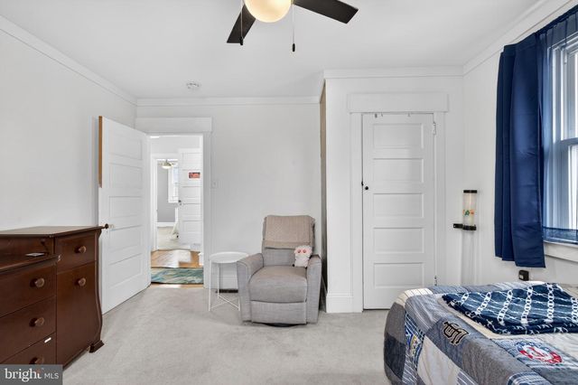 1202 EARLINGTON RD, Havertown, PA 19083