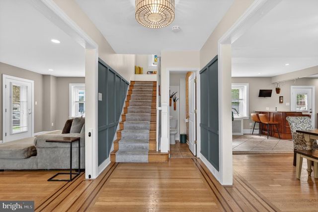 1202 EARLINGTON RD, Havertown, PA 19083