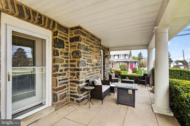 1202 EARLINGTON RD, Havertown, PA 19083