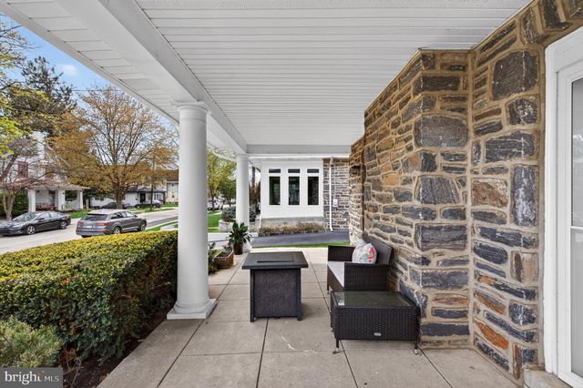 1202 EARLINGTON RD, Havertown, PA 19083