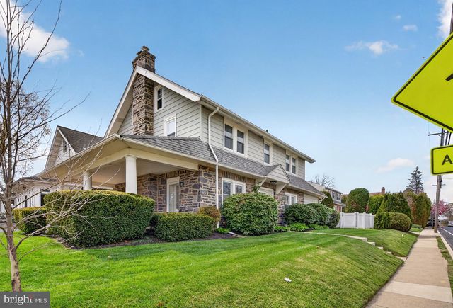 1202 EARLINGTON RD, Havertown, PA 19083