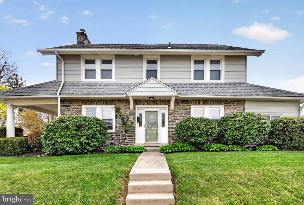 1202 EARLINGTON RD, Havertown, PA 19083