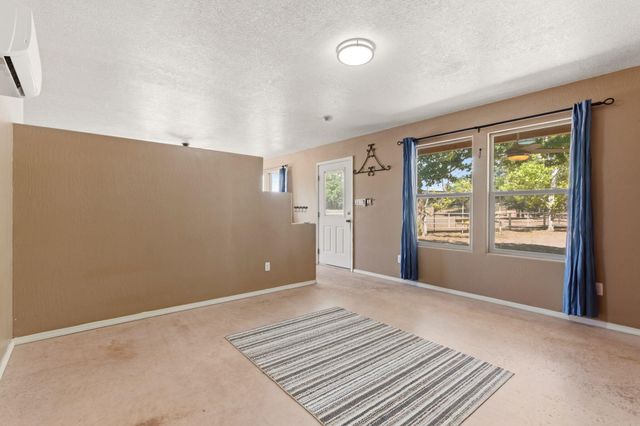 170 El Cerro Loop, Los Lunas, NM 87031
