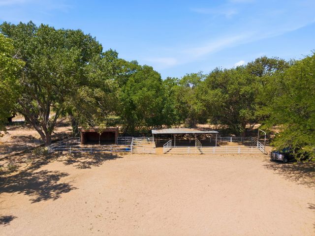 170 El Cerro Loop, Los Lunas, NM 87031