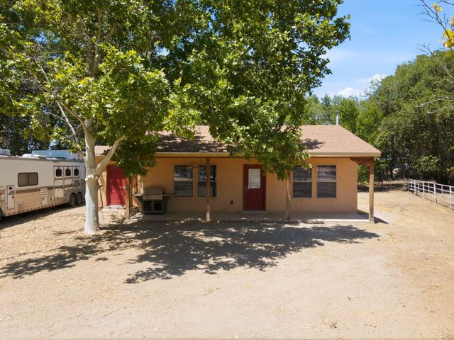 170 El Cerro Loop, Los Lunas, NM 87031