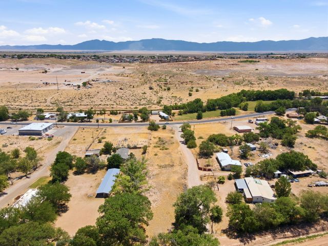 170 El Cerro Loop, Los Lunas, NM 87031