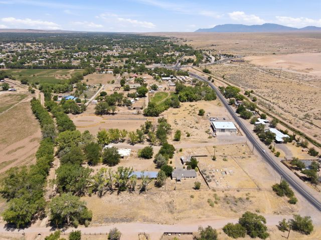 170 El Cerro Loop, Los Lunas, NM 87031