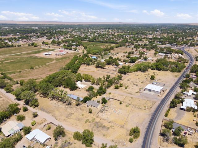 170 El Cerro Loop, Los Lunas, NM 87031
