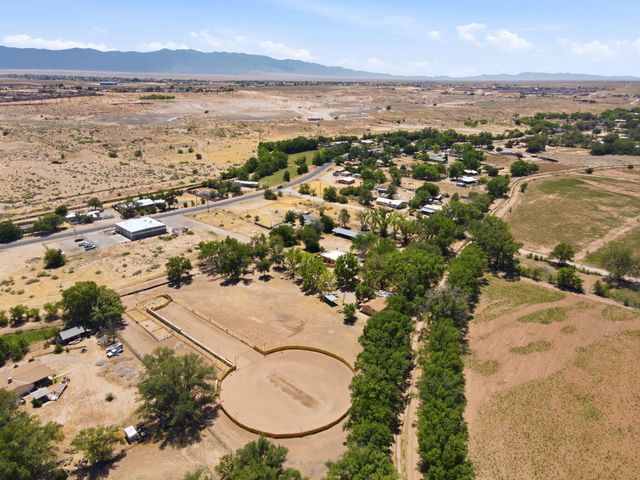 170 El Cerro Loop, Los Lunas, NM 87031