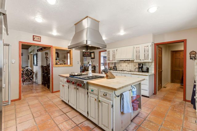 170 El Cerro Loop, Los Lunas, NM 87031
