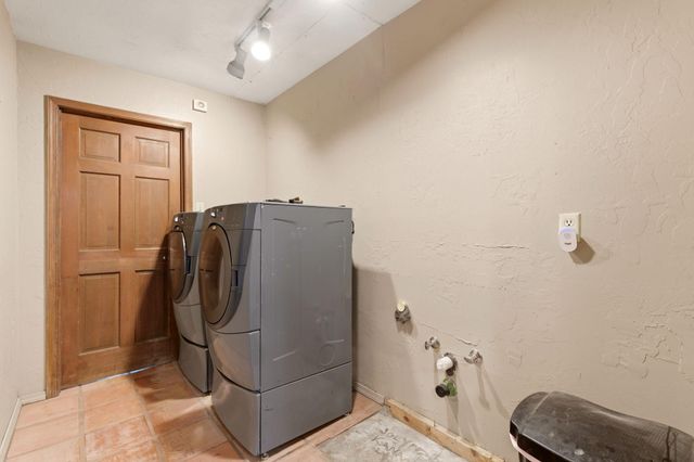 170 El Cerro Loop, Los Lunas, NM 87031