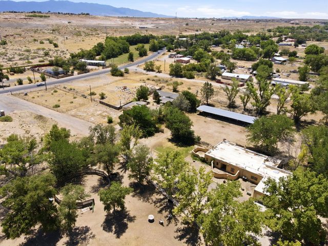 170 El Cerro Loop, Los Lunas, NM 87031