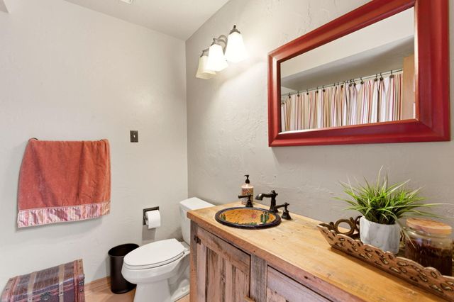 170 El Cerro Loop, Los Lunas, NM 87031