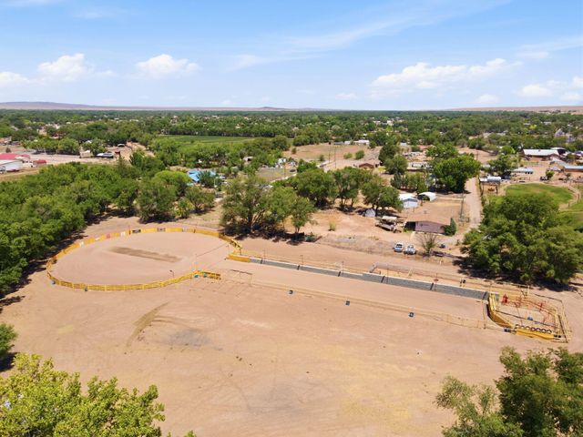 170 El Cerro Loop, Los Lunas, NM 87031