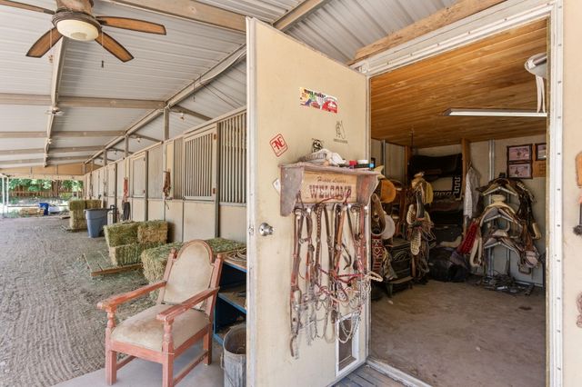 170 El Cerro Loop, Los Lunas, NM 87031