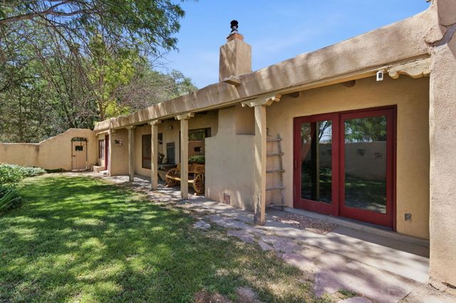 170 El Cerro Loop, Los Lunas, NM 87031