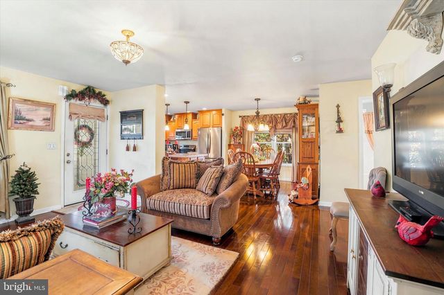 308 MEADOW COURT, North Wales, PA 19454