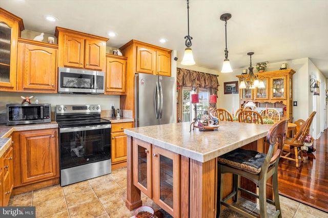 308 MEADOW COURT, North Wales, PA 19454