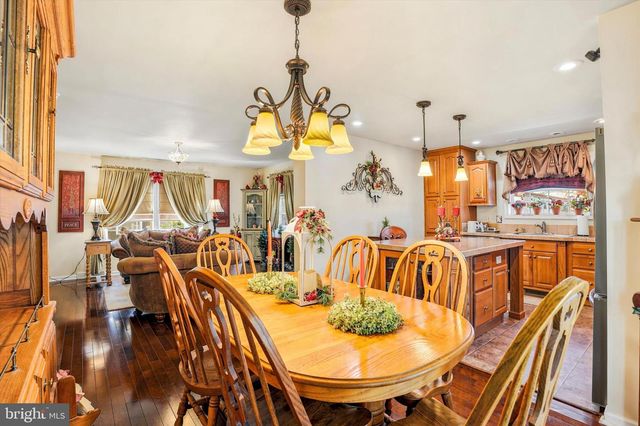 308 MEADOW COURT, North Wales, PA 19454