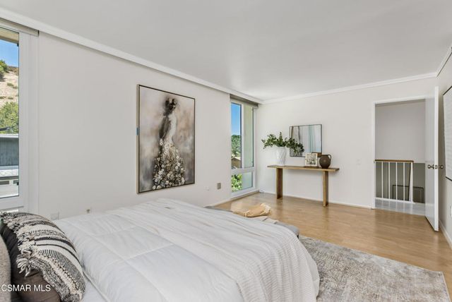 17068 Escalon Drive, Encino, CA 91436
