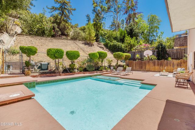 17068 Escalon Drive, Encino, CA 91436
