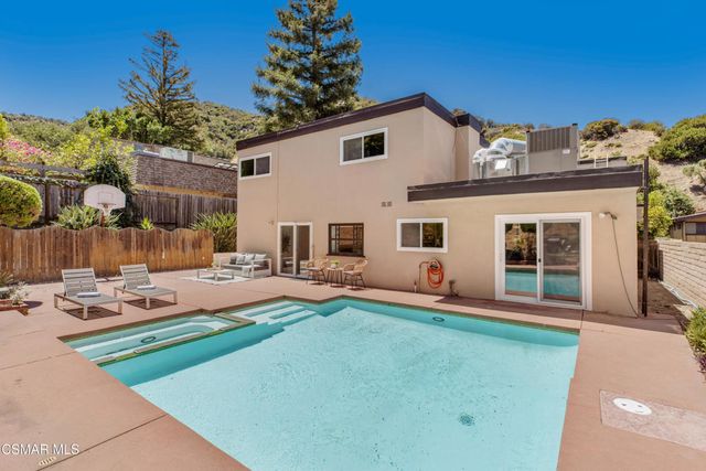 17068 Escalon Drive, Encino, CA 91436