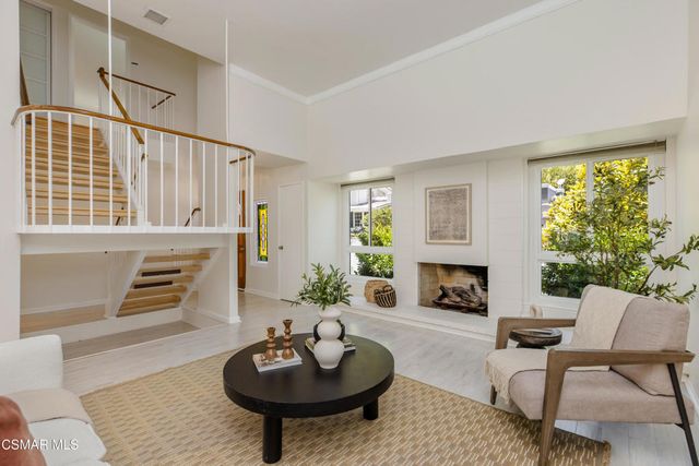 17068 Escalon Drive, Encino, CA 91436