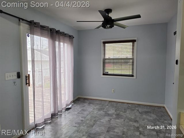 25595 Wiseman Street, Roseville, MI 48066