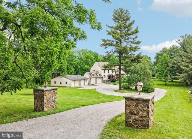 378 S WARNER RD, Wayne, PA 19087