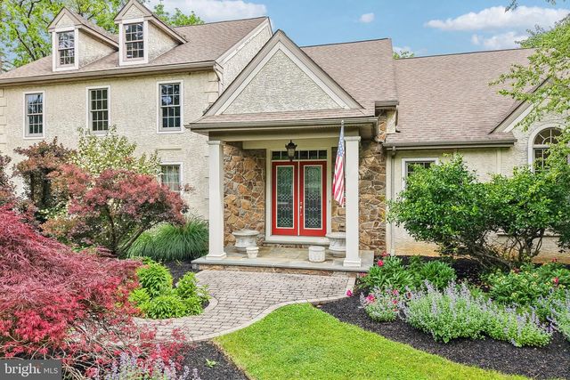 378 S WARNER RD, Wayne, PA 19087