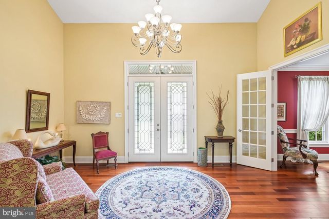 378 S WARNER RD, Wayne, PA 19087