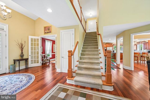 378 S WARNER RD, Wayne, PA 19087