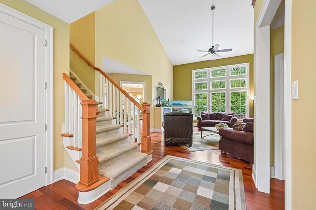 378 S WARNER RD, Wayne, PA 19087