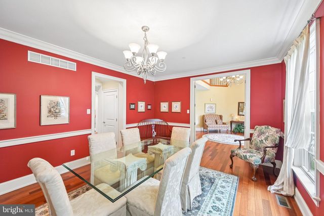 378 S WARNER RD, Wayne, PA 19087
