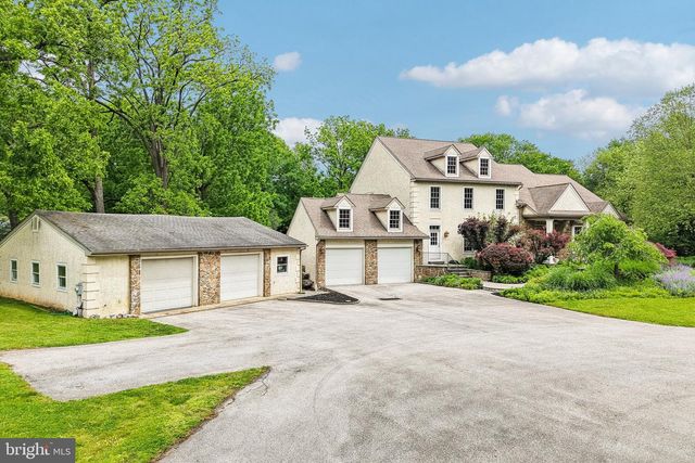 378 S WARNER RD, Wayne, PA 19087